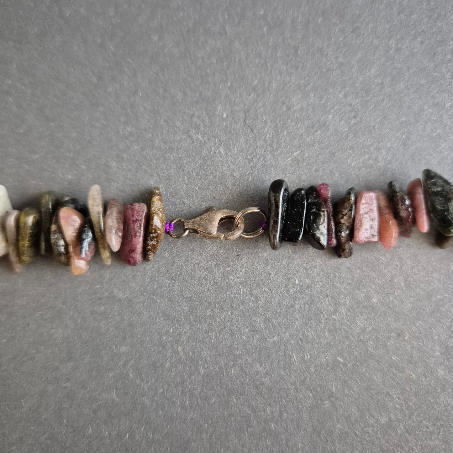 Natürliche Splitterkette mit buntem Turmalin-Mix