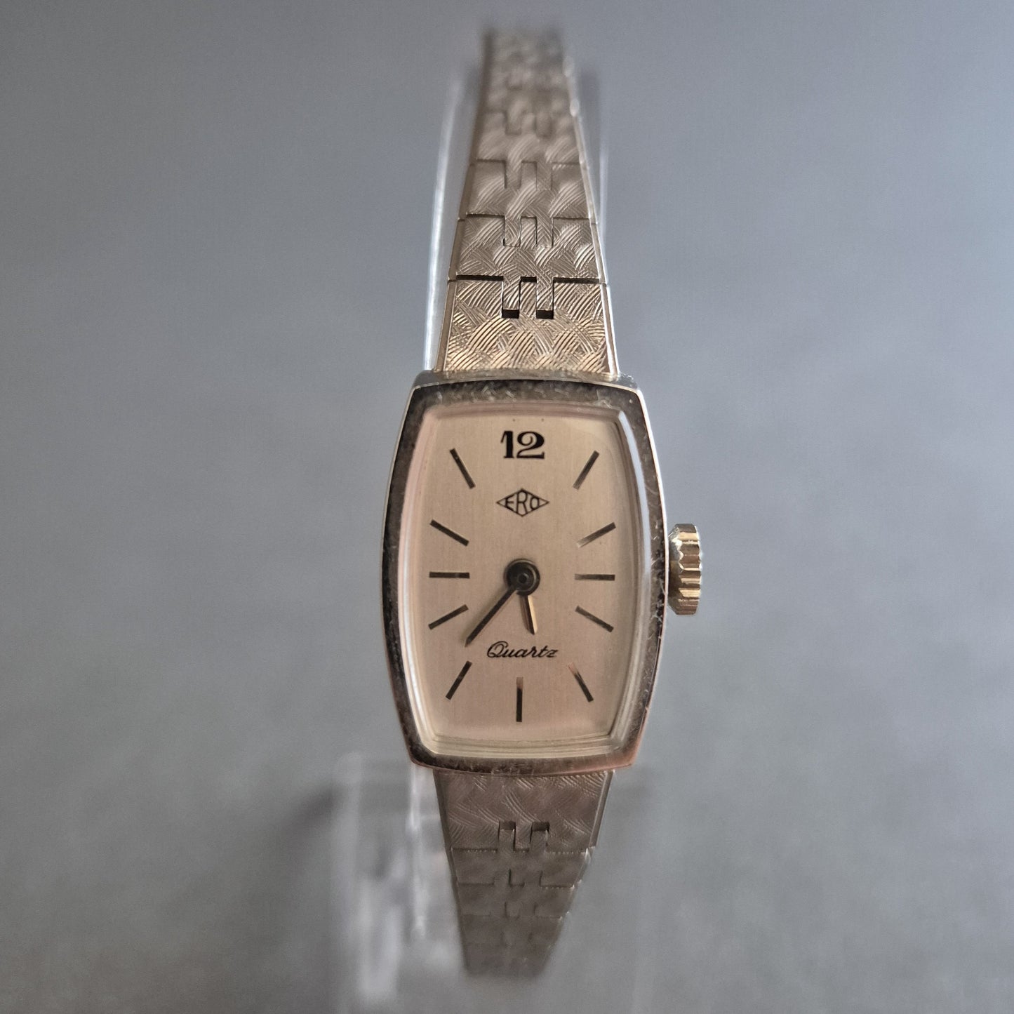 Vintage ERO Damenarmbanduhr – Schlichte Eleganz im Retro-Look