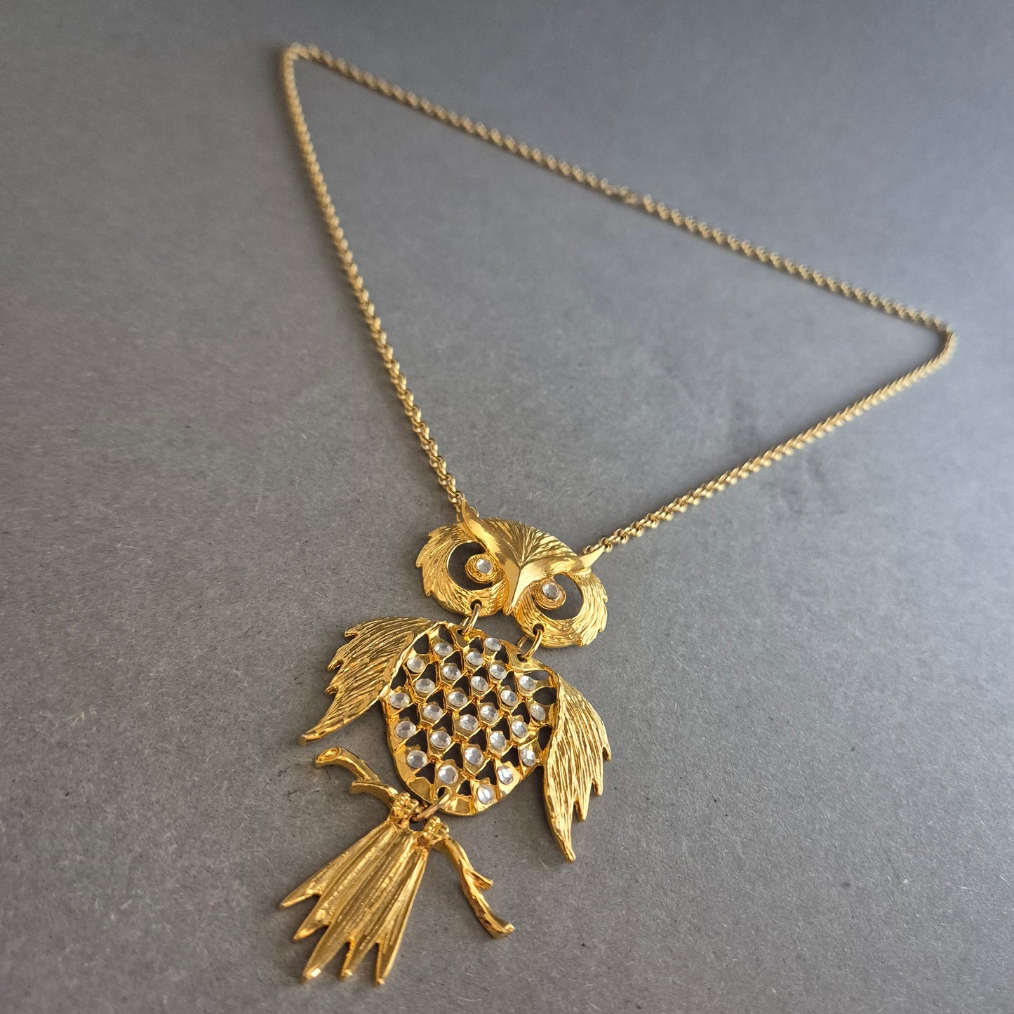 Vergoldete Eulen-Halskette mit Strass – Vintage-Schmuck mit Charakter