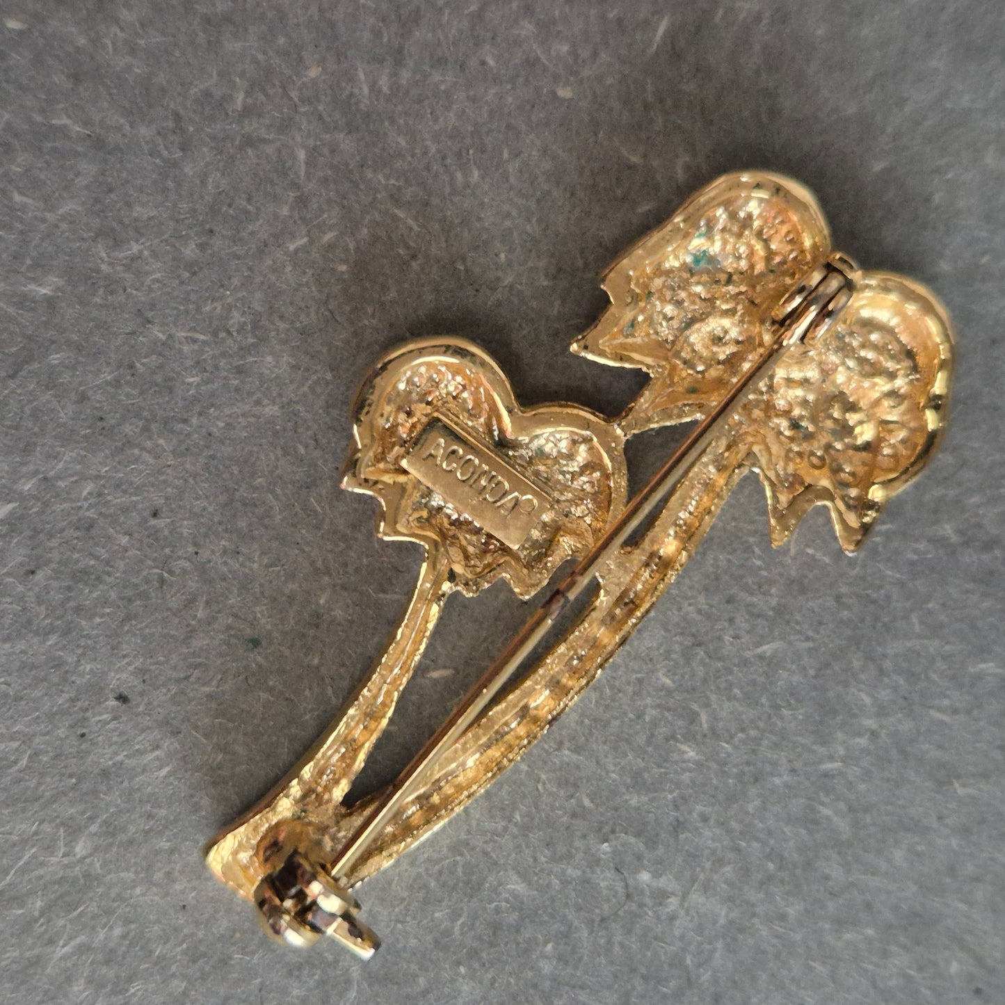 Vergoldete Palmen-Brosche mit bunten Strasssteinen – Tropischer Retro-Look