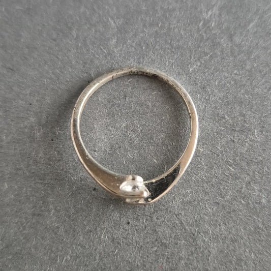 Filigraner Silberring mit Zirkonia – Zeitlose Eleganz in offener Form