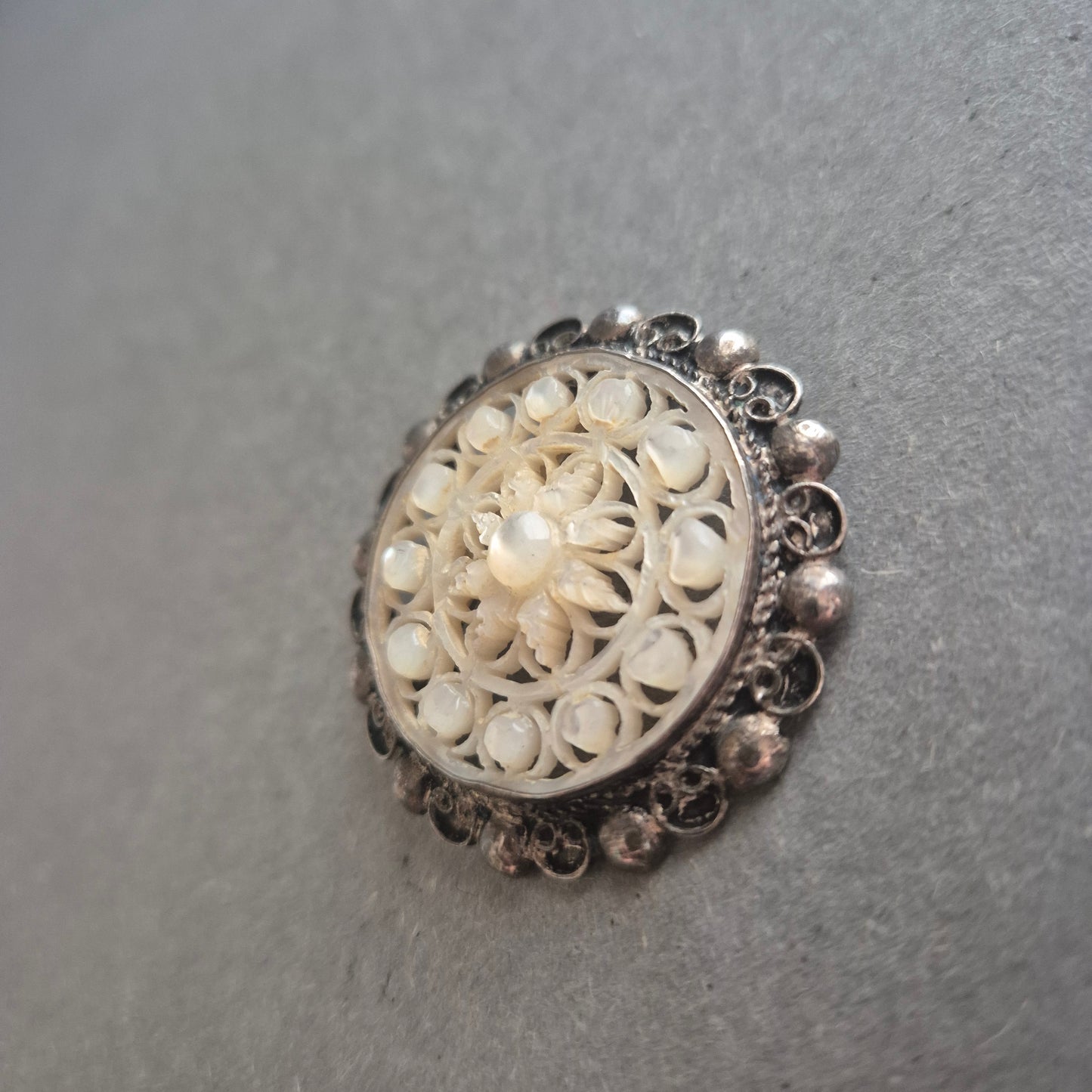 Filigrane Jerusalem-Brosche aus 925er Silber – Mit Perlmutteinlage