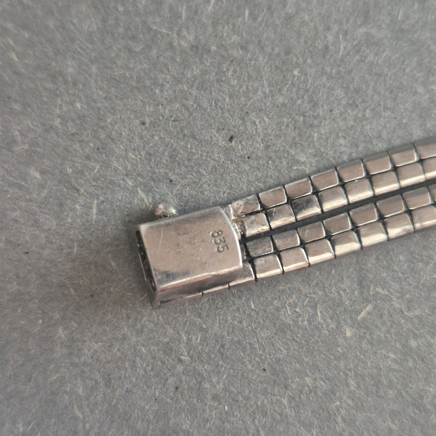 Schlichtes Damenarmband aus 835er Silber – Flexibles Design im Retro-Stil