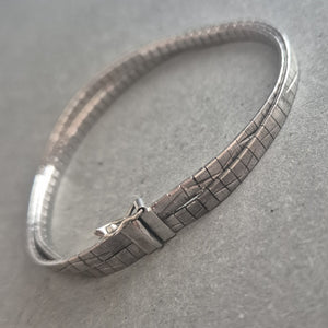 Schlichtes Damenarmband aus 835er Silber – Flexibles Design im Retro-Stil