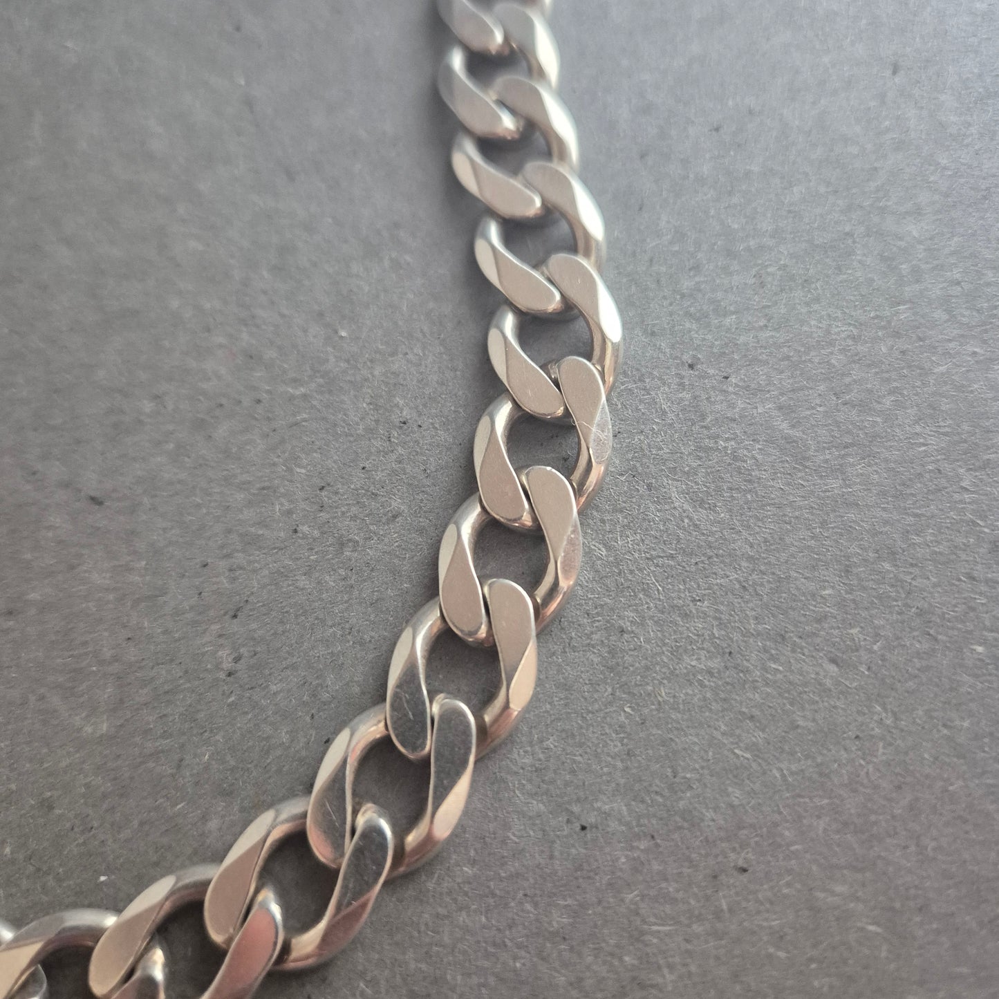 Massive 925er Silberkette für Herren – Breite Glieder im Panzerstil