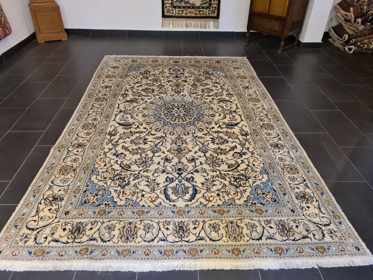 Perserteppich Orientteppich Handgeknüpfter Teppich Nain Seide 310x190cm