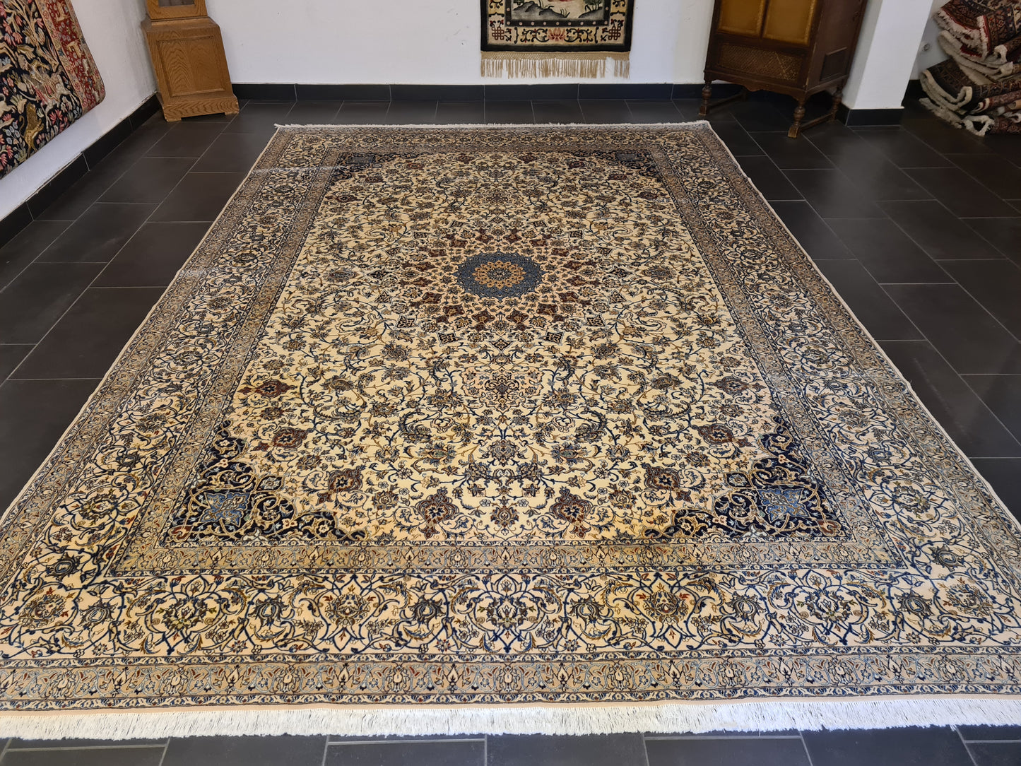 Seiden Perserteppich Handgeknüpfter Teppich Nain Habibian 365x255cm