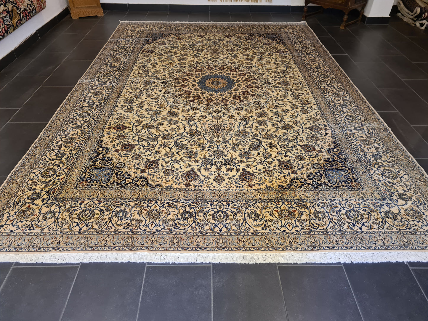 Seiden Perserteppich Handgeknüpfter Teppich Nain Habibian 365x255cm