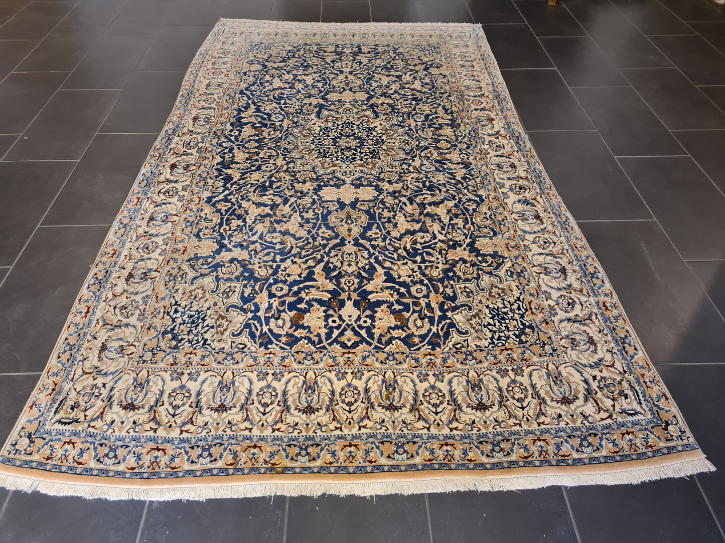 Seidenteppich Perserteppich Handgeknüpfter Teppich Nain 270x155cm