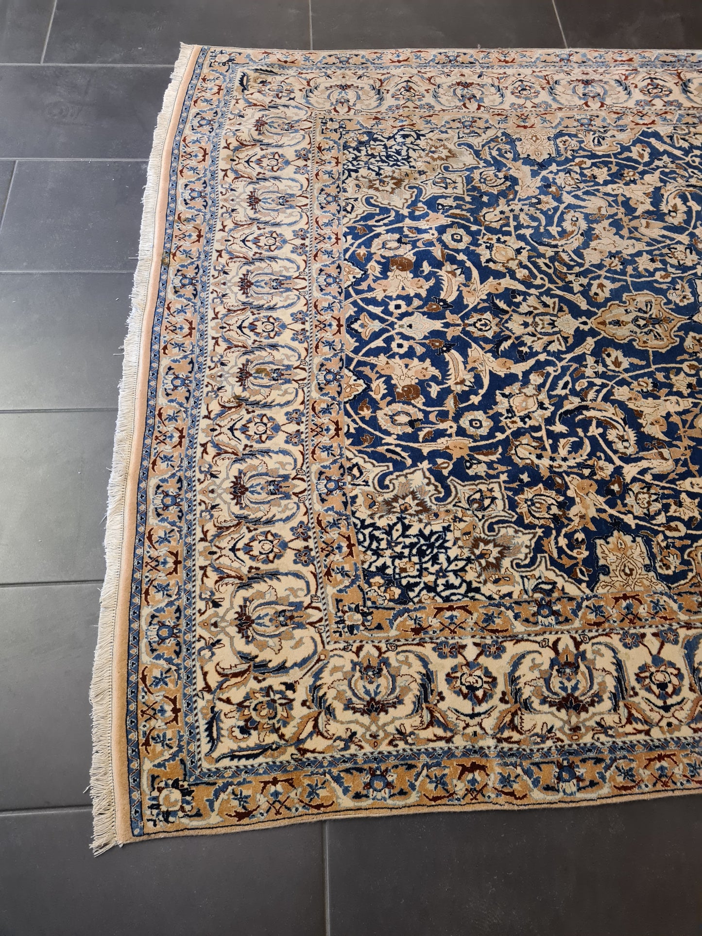 Seidenteppich Perserteppich Handgeknüpfter Teppich Nain 270x155cm