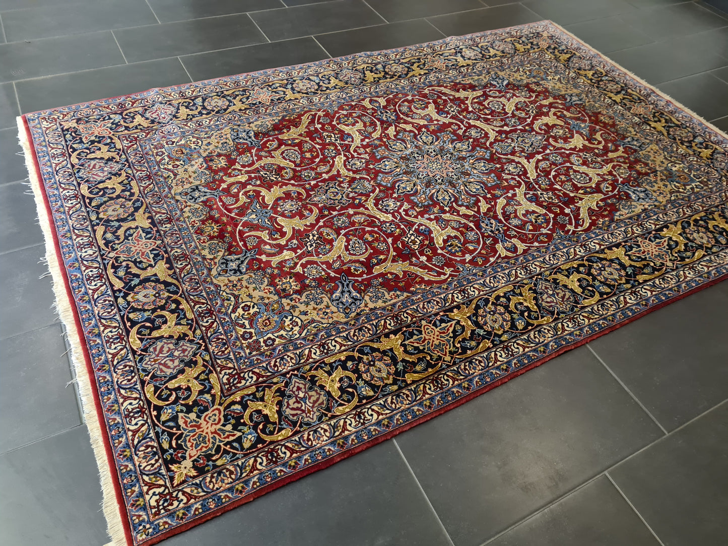 Perserteppich Isfahan Teppich Handgeknüpfter Seidenteppich 240x160cm