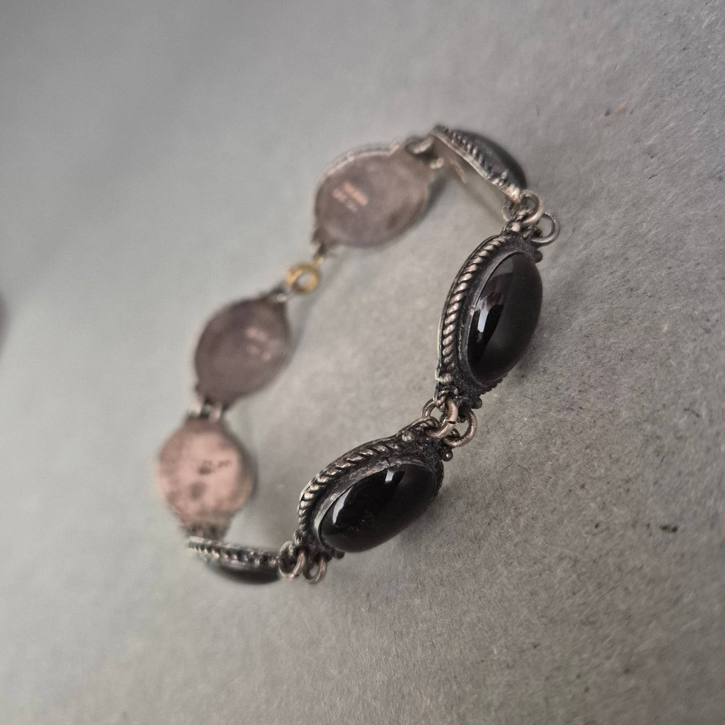 925er Silberarmband mit Onyx-Cabochons – Vintage Handarbeit aus Mexiko