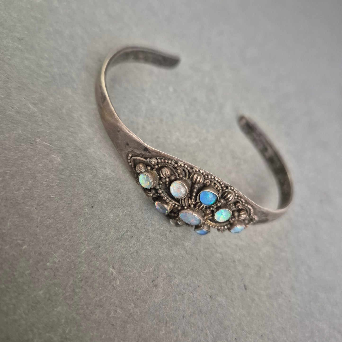 925er Silber Armreif mit Opalbesatz – Orientalisches Design