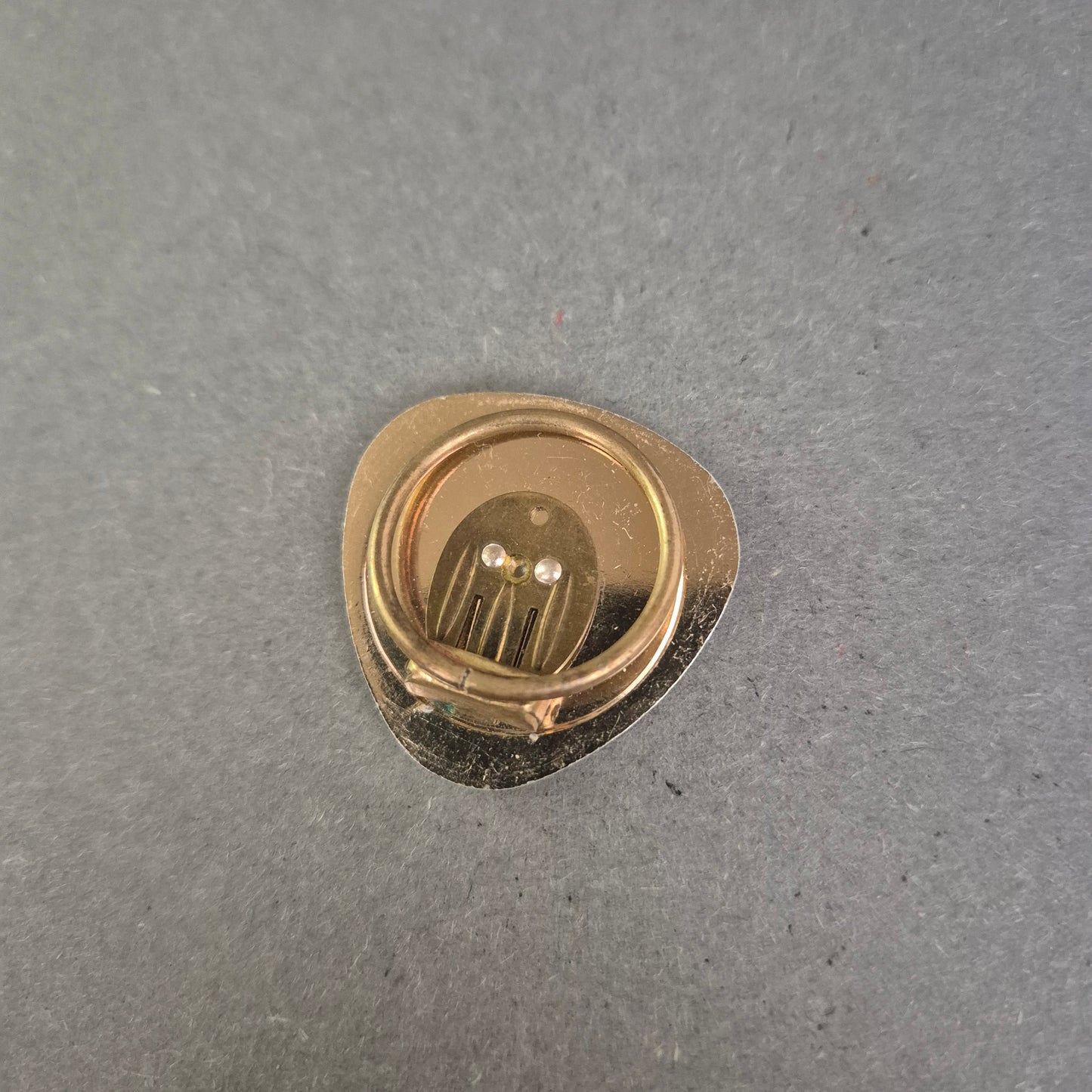 Vintage Brosche in Tropfenform mit Perlmutt-Intarsie