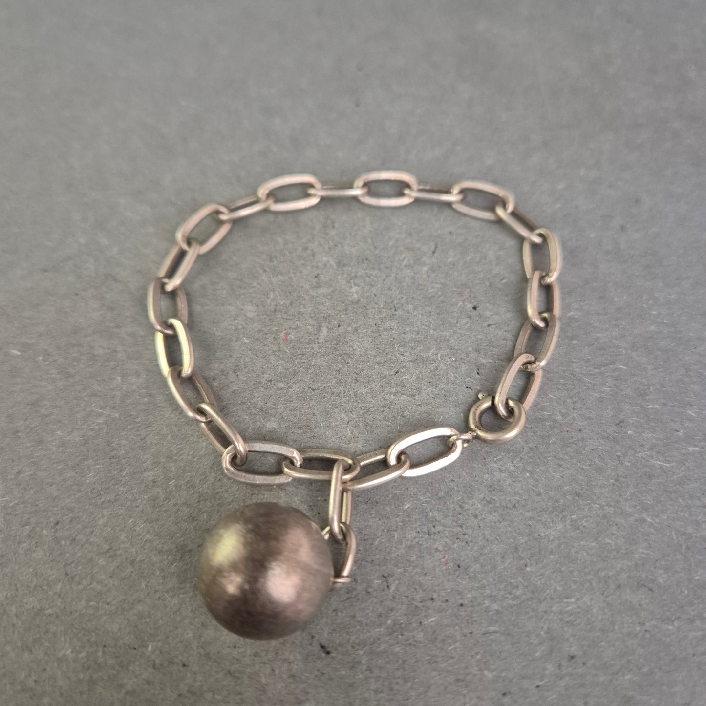 Vintage Silberarmband mit Kugelanhänger – Handarbeit aus Italien
