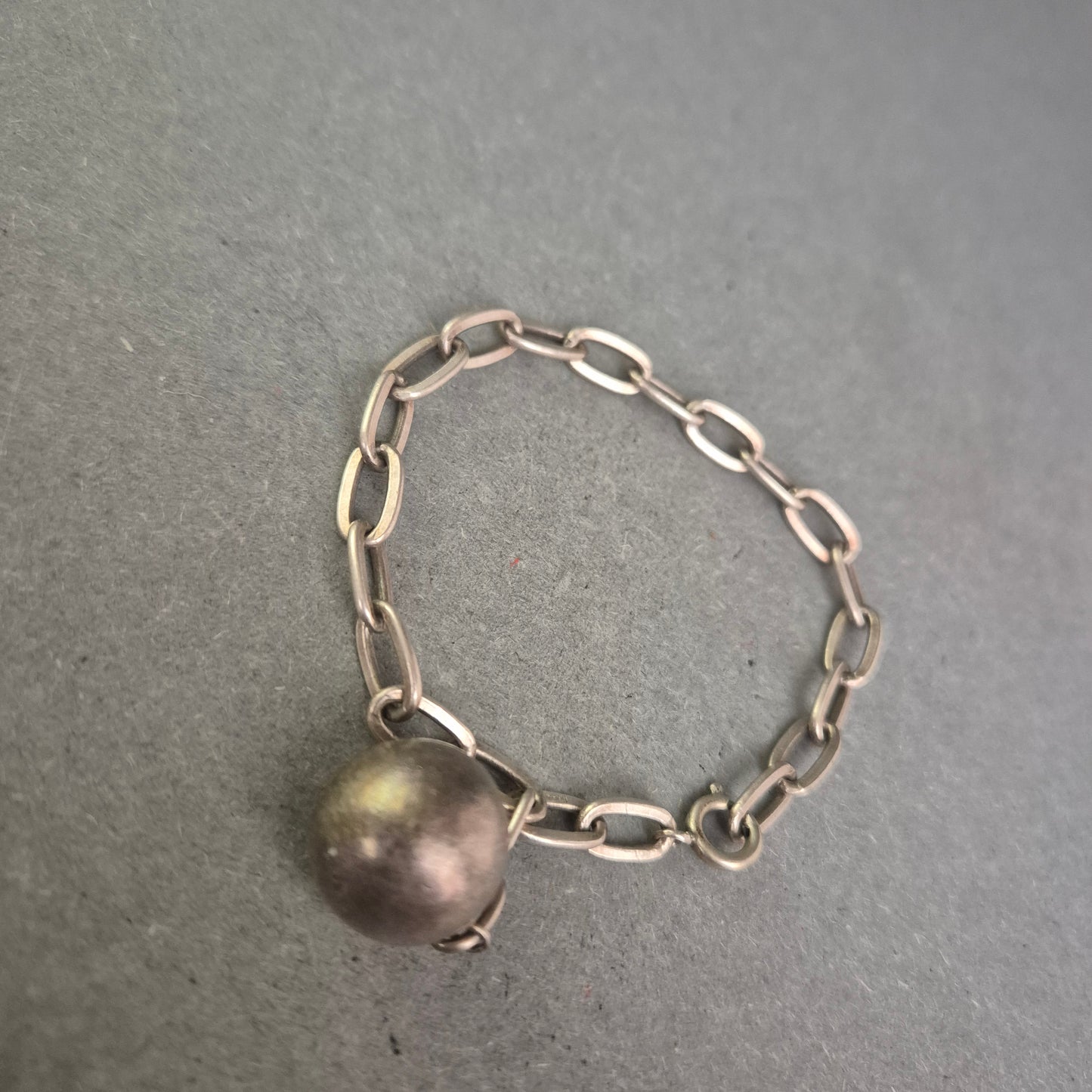 Vintage Silberarmband mit Kugelanhänger – Handarbeit aus Italien