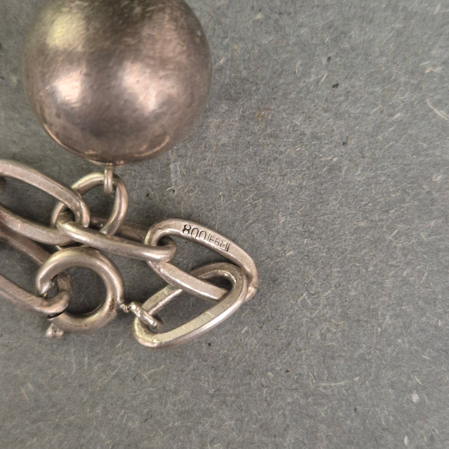 Vintage Silberarmband mit Kugelanhänger – Handarbeit aus Italien
