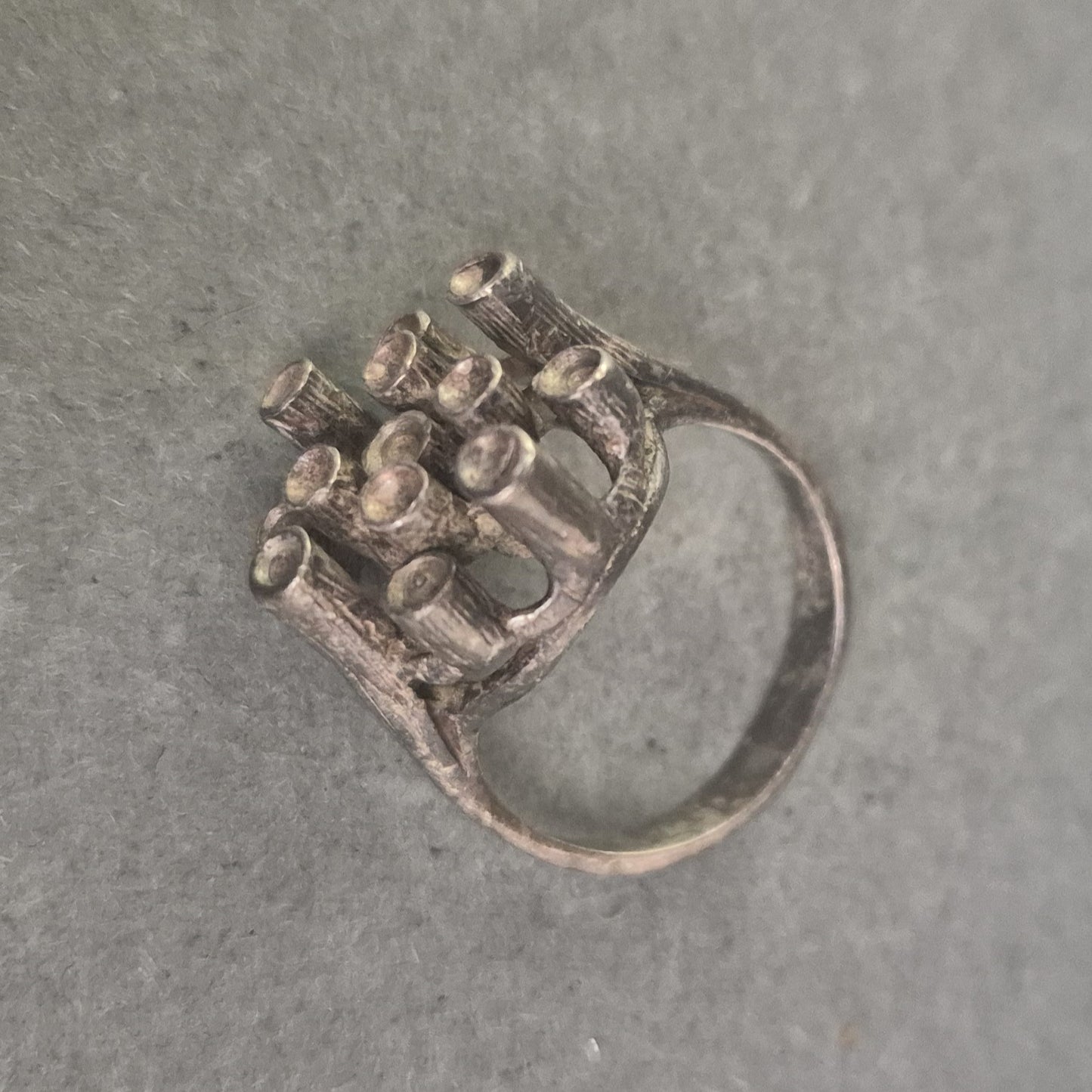Vintage Silberring – Skulpturales Design im Brutalismus-Stil