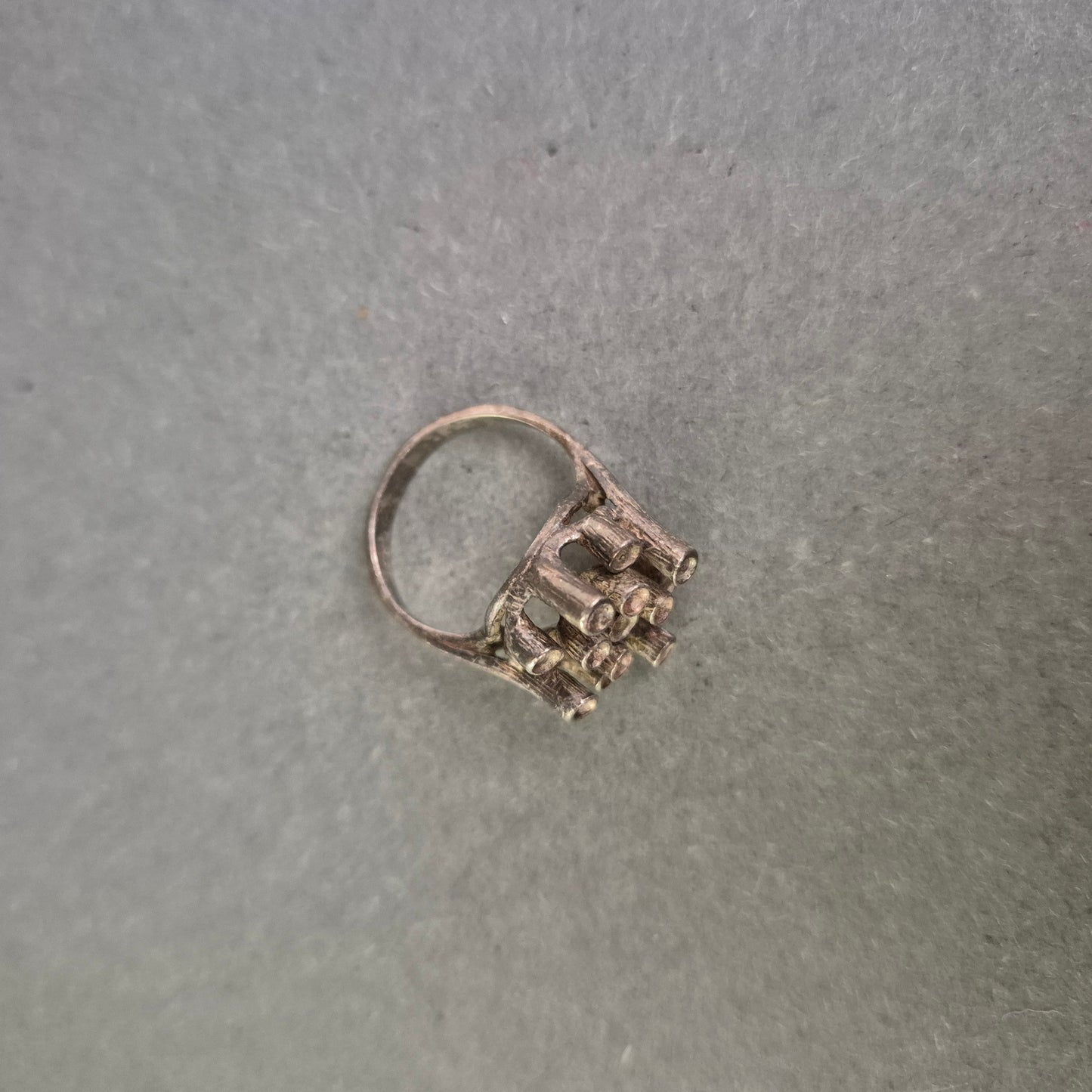 Vintage Silberring – Skulpturales Design im Brutalismus-Stil
