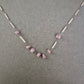 Zarte Silberkette mit rosa Steinen – Feiner Vintage-Look