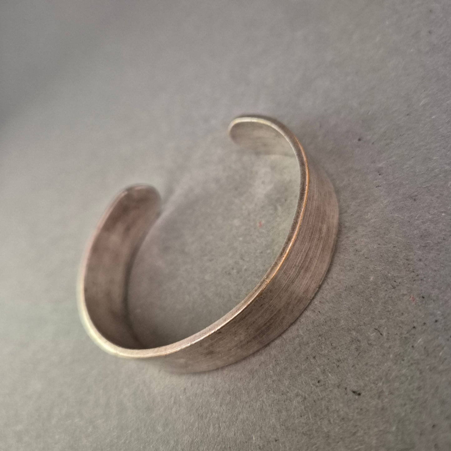 Schlichter Vintage Silber-Armreif – Zeitloser Look in Massiver Qualität