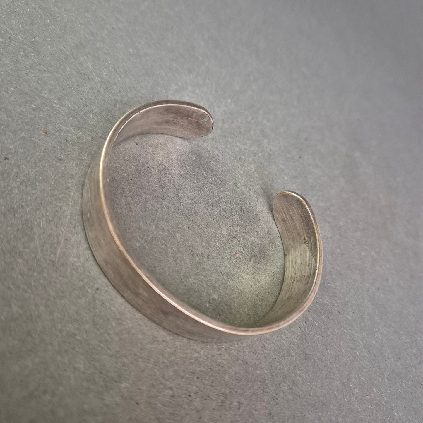 Schlichter Vintage Silber-Armreif – Zeitloser Look in Massiver Qualität