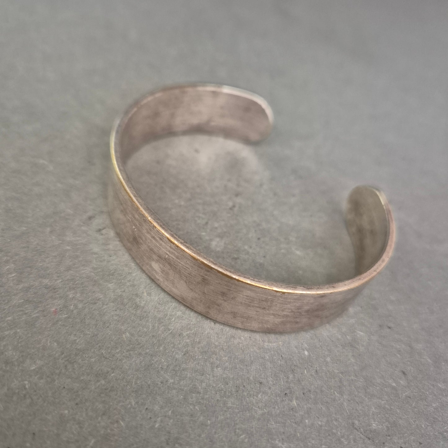 Schlichter Vintage Silber-Armreif – Zeitloser Look in Massiver Qualität