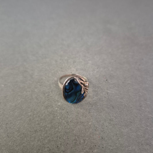 Silberring mit Abalone-Einlage – Natur trifft auf Kunsthandwerk