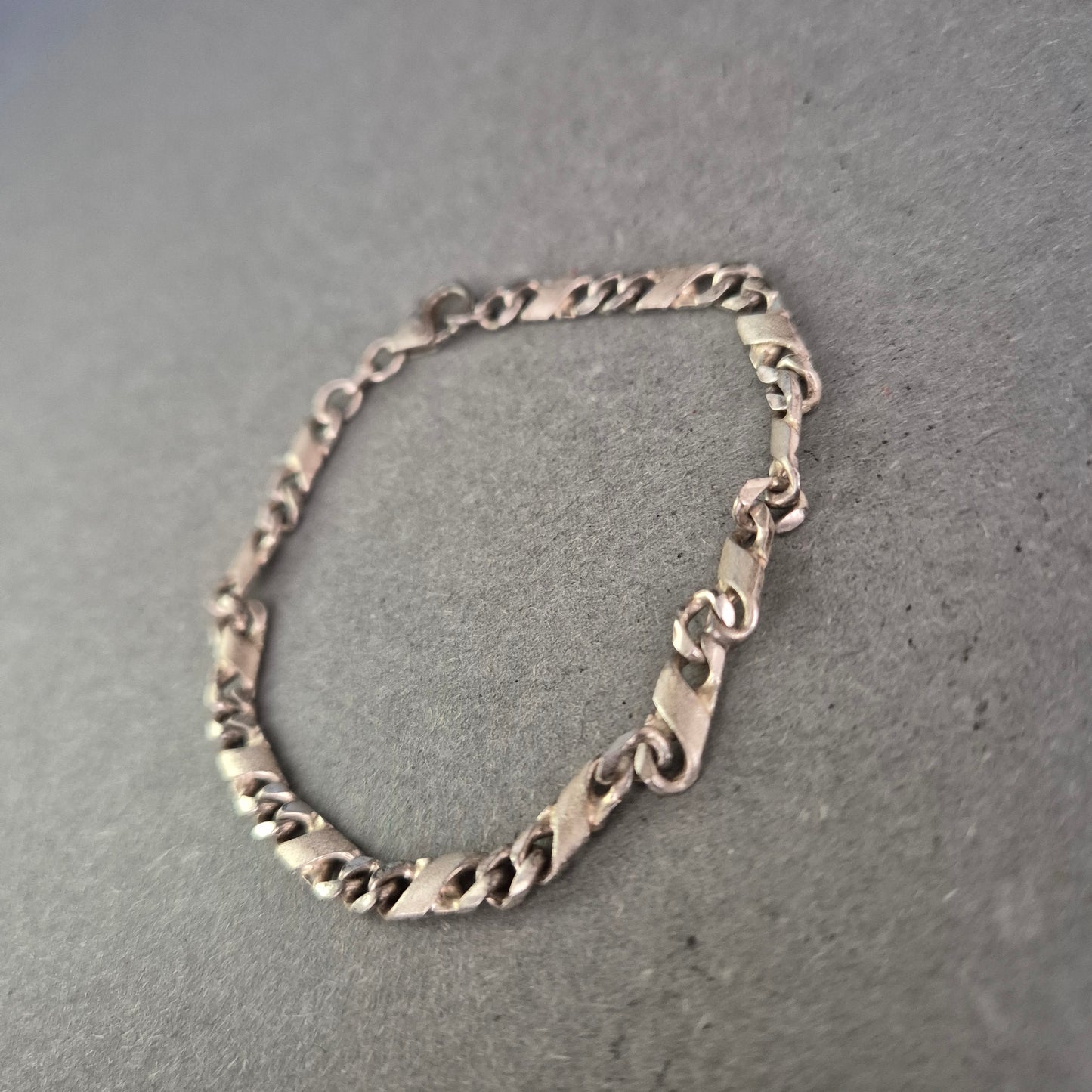 925er Silberarmband im Figaroglieder-Stil – Klassischer Herrenlook