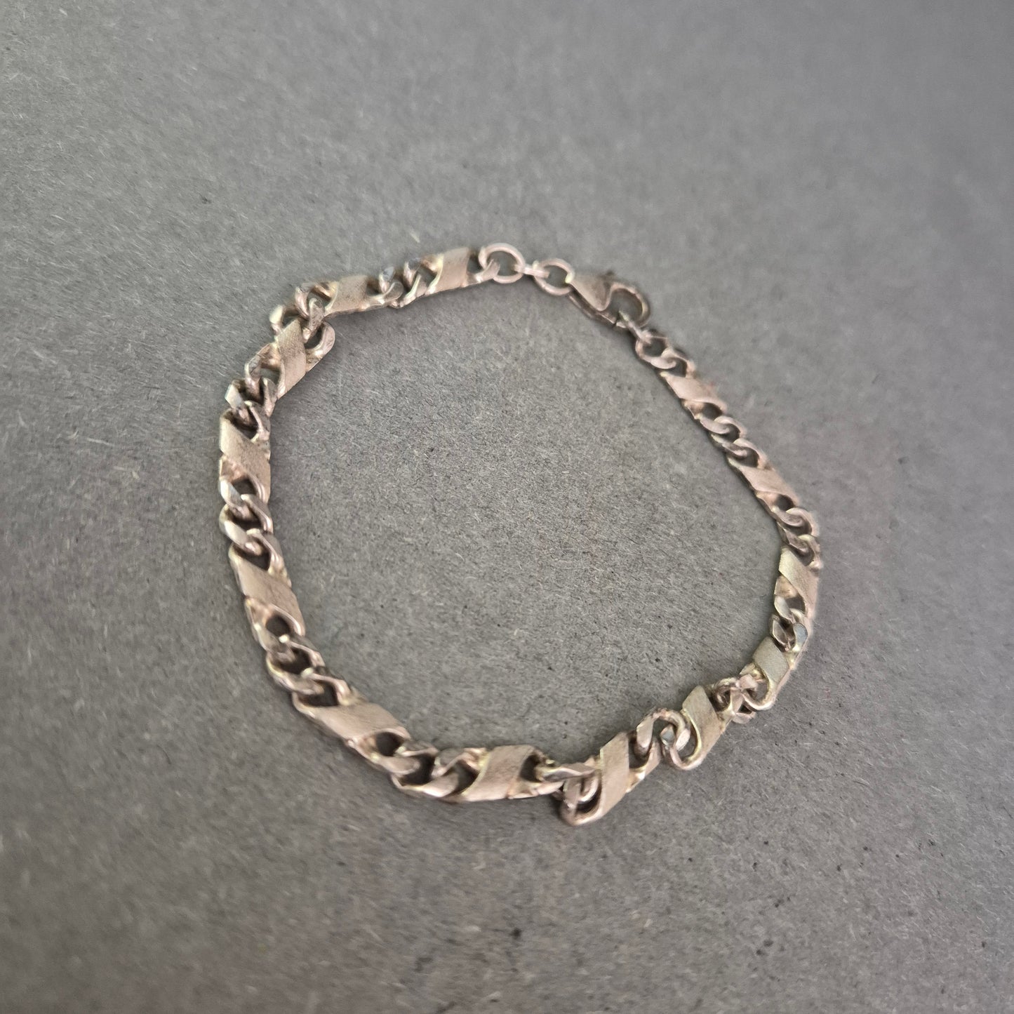 925er Silberarmband im Figaroglieder-Stil – Klassischer Herrenlook