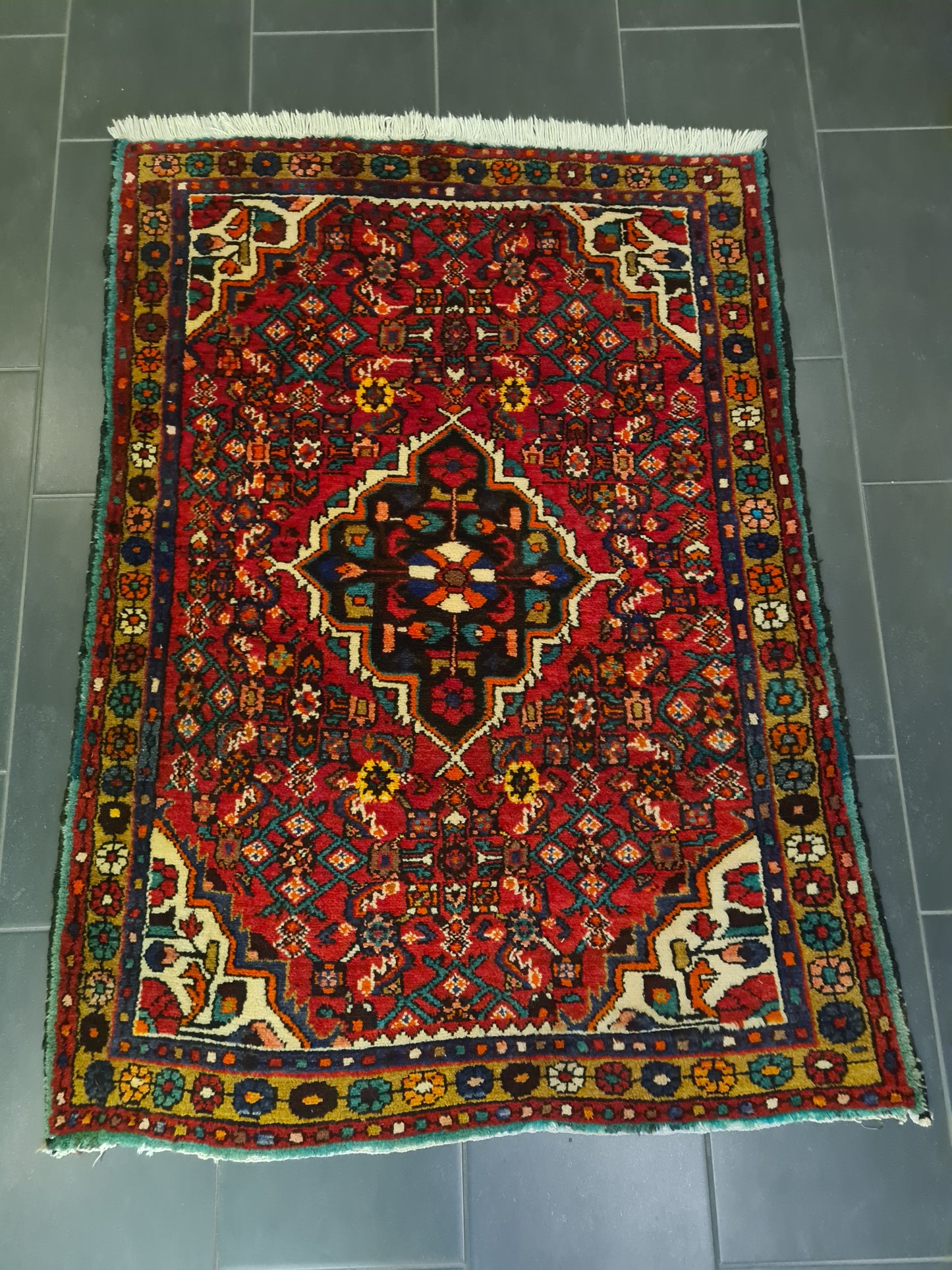 Perserteppich Orientteppich Handgeknüpfter Teppich Malaya 150x107cm