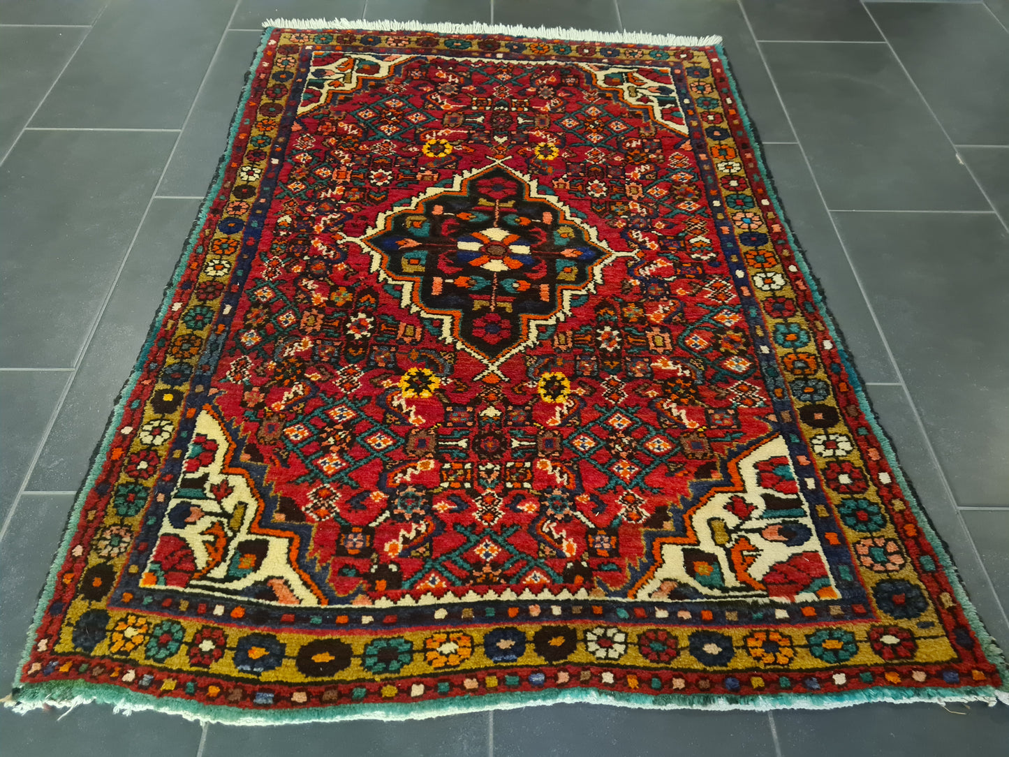 Perserteppich Orientteppich Handgeknüpfter Teppich Malaya 150x107cm