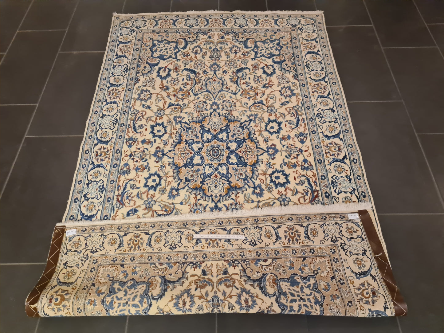 Perserteppich Orientteppich Handgeknüpfter Teppich Nain Seide 216x124cm