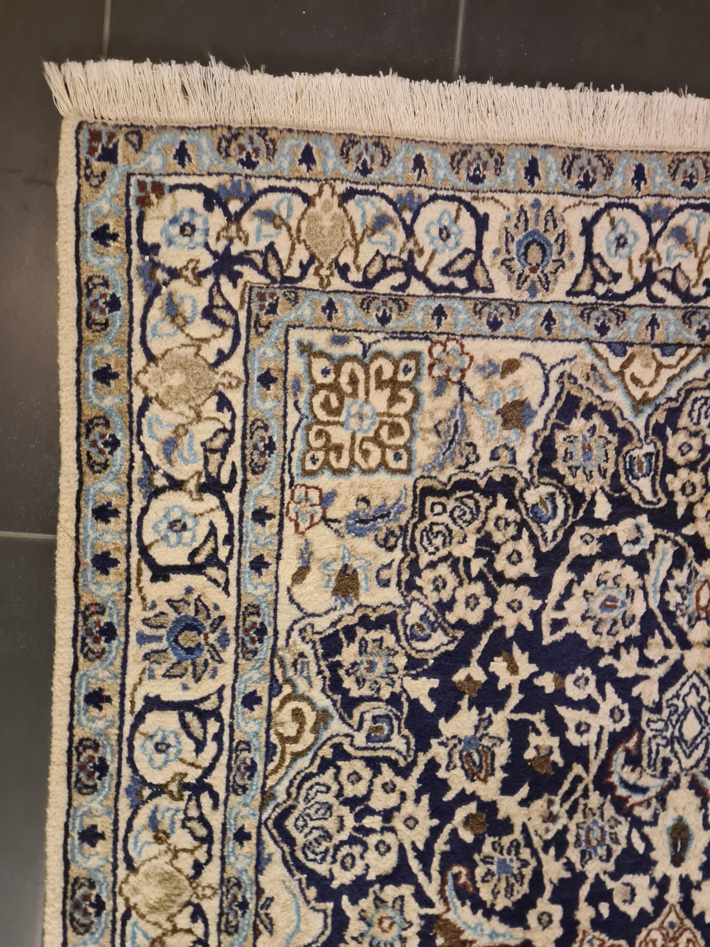 Perserteppich Orientteppich Handgeknüpfter Teppich Nain Seide 210x113cm