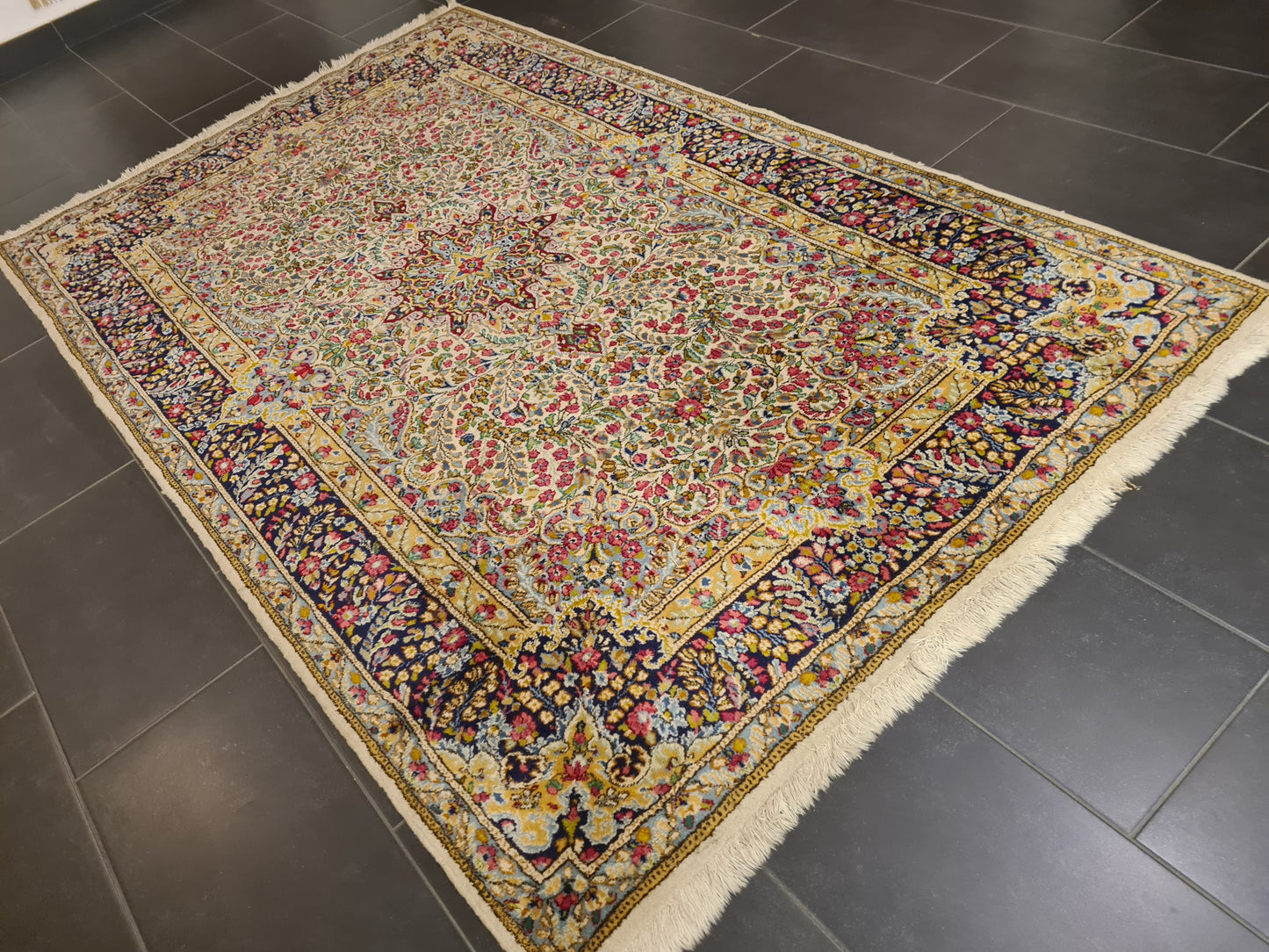 Perserteppich Orientteppich Handgeknüpfter Teppich Kirman 252x150cm