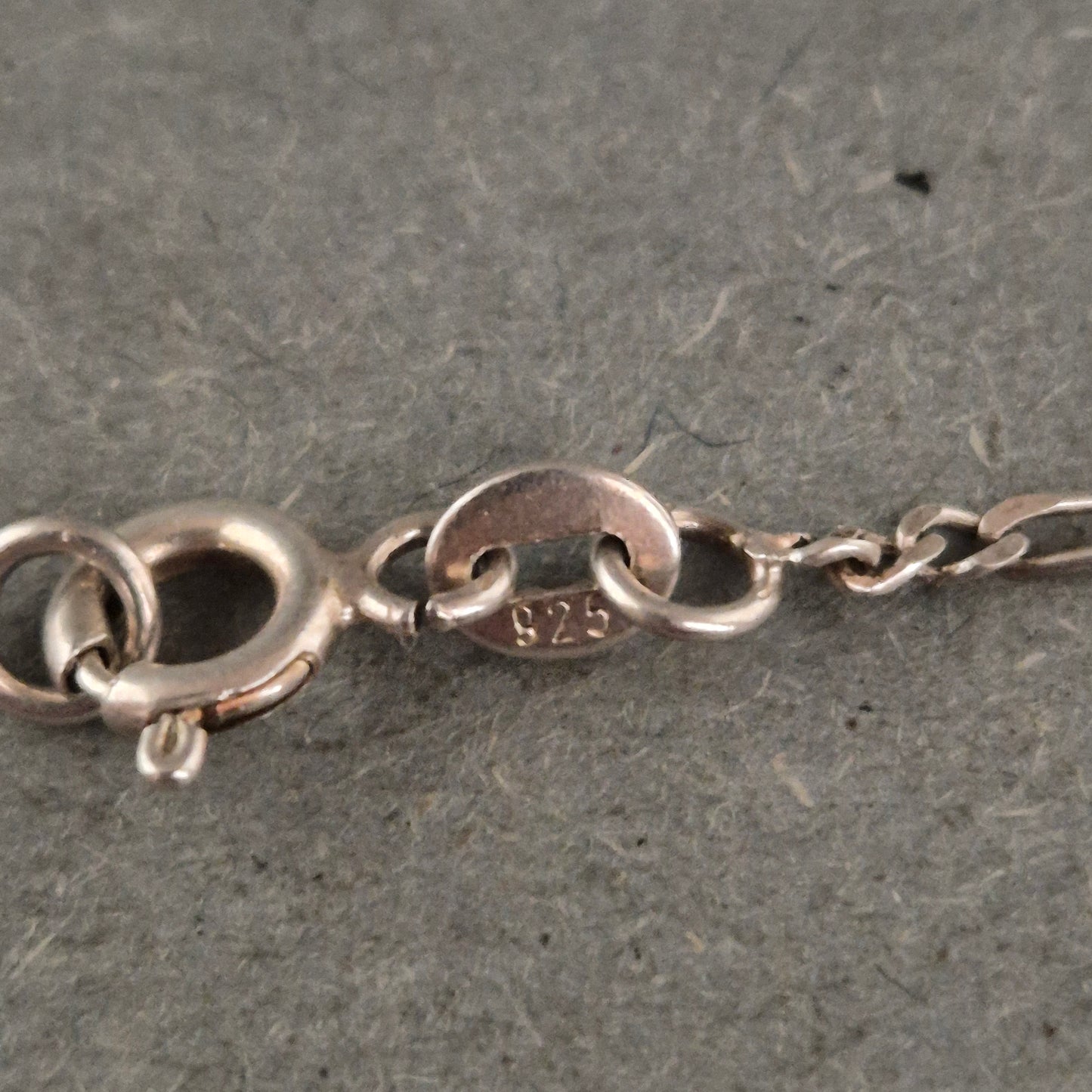 Feine Figarokette aus 925 Silber – Klassischer Look für Sie & Ihn