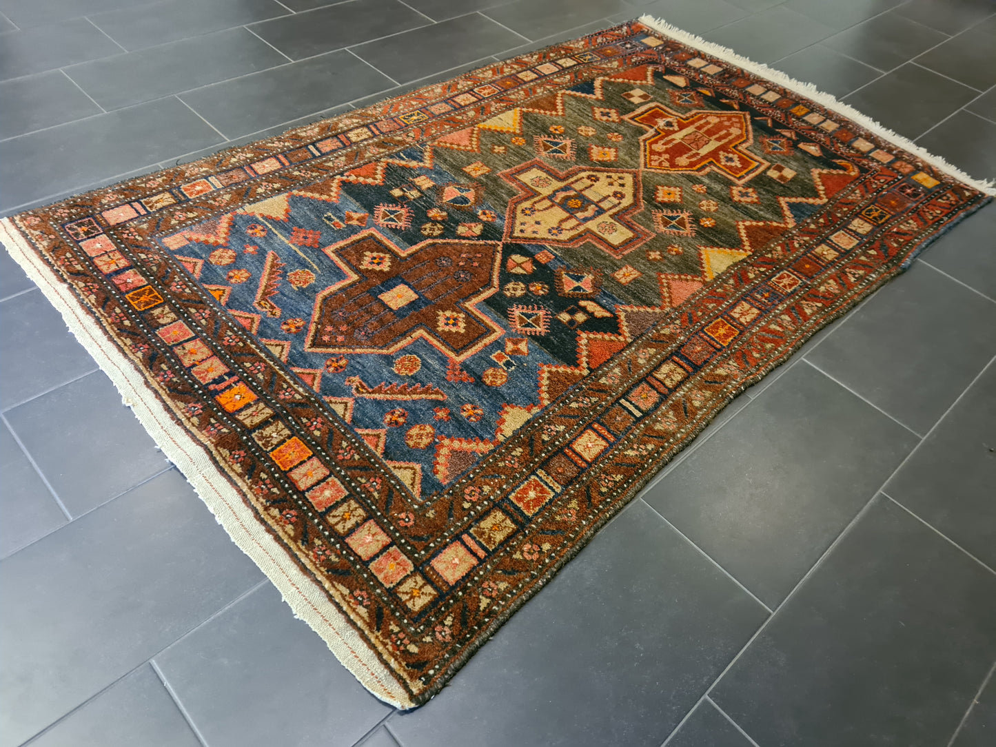 Perserteppich Orientteppich Handgeknüpfter Teppich Malaya 240x145cm