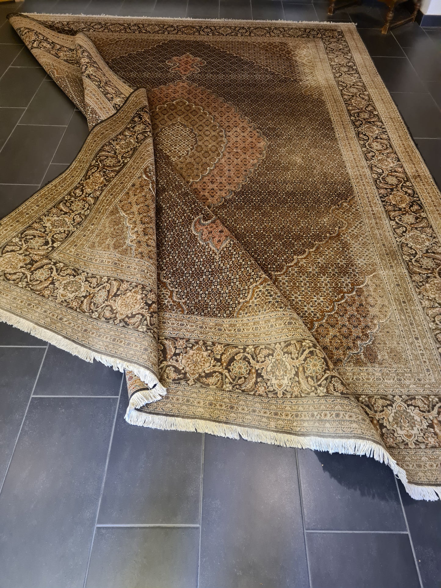 Perser Teppich Täbris Mahi Handgeknüpfter Seidenteppich 400x300cm