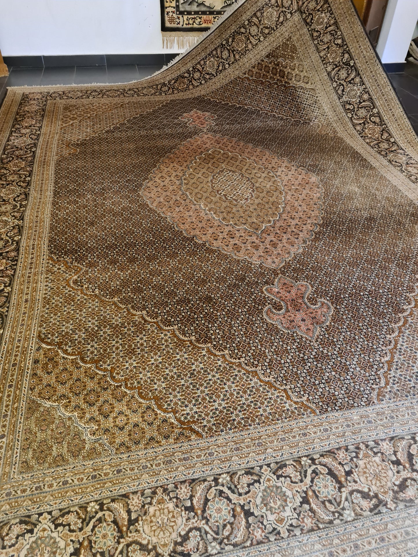 Perser Teppich Täbris Mahi Handgeknüpfter Seidenteppich 400x300cm