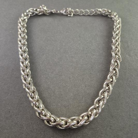 Silberfarbene Herrenpanzerkette – Breites Gliederdesign mit Karabinerverschluss