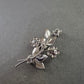 Elegante silberne Brosche – Florales Design mit filigranen Blüten