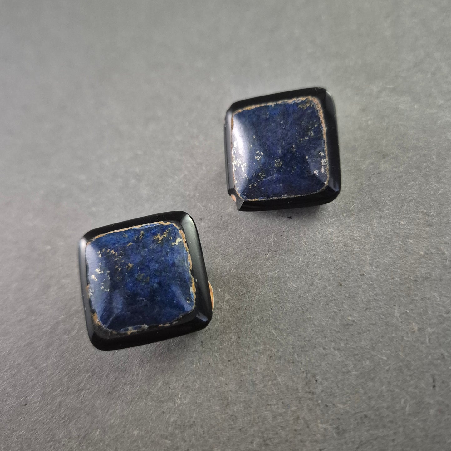 Vintage Clip-Ohrringe mit Lapislazuli-Look – Dunkelblau & Schwarz