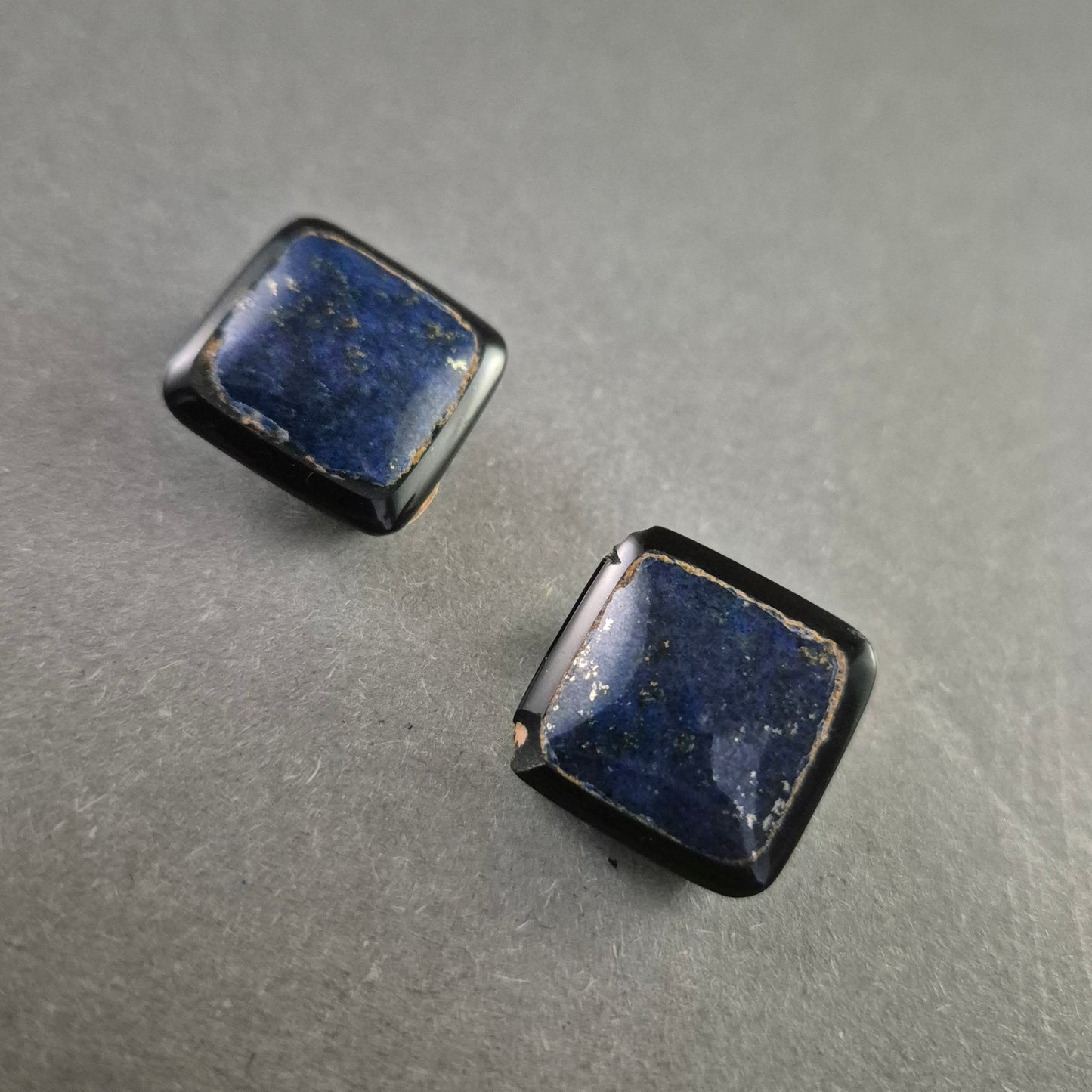 Vintage Clip-Ohrringe mit Lapislazuli-Look – Dunkelblau & Schwarz