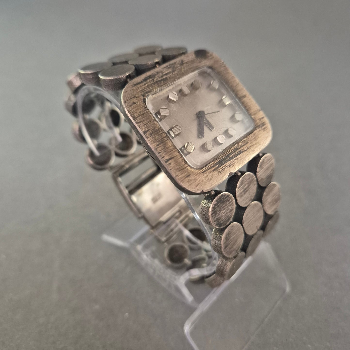 Vintage Damenarmbanduhr aus 925er Silber – Extravagantes Design