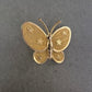 Vergoldete Schmetterlingsbrosche – Zarte Eleganz im floralen Design