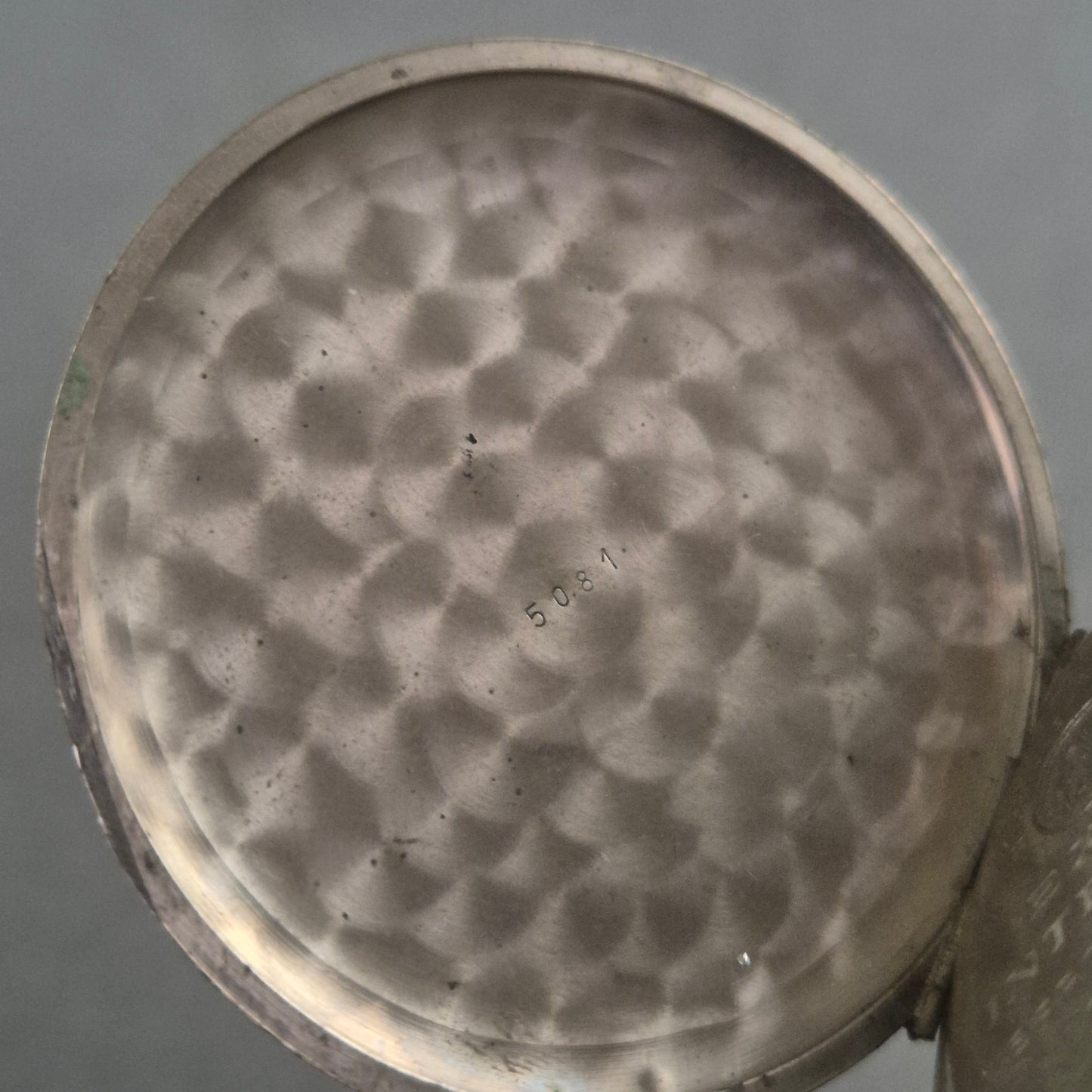 Antike Rosskopf & Co. Taschenuhr – Schweizer Präzision im Eisenbahn-Stil