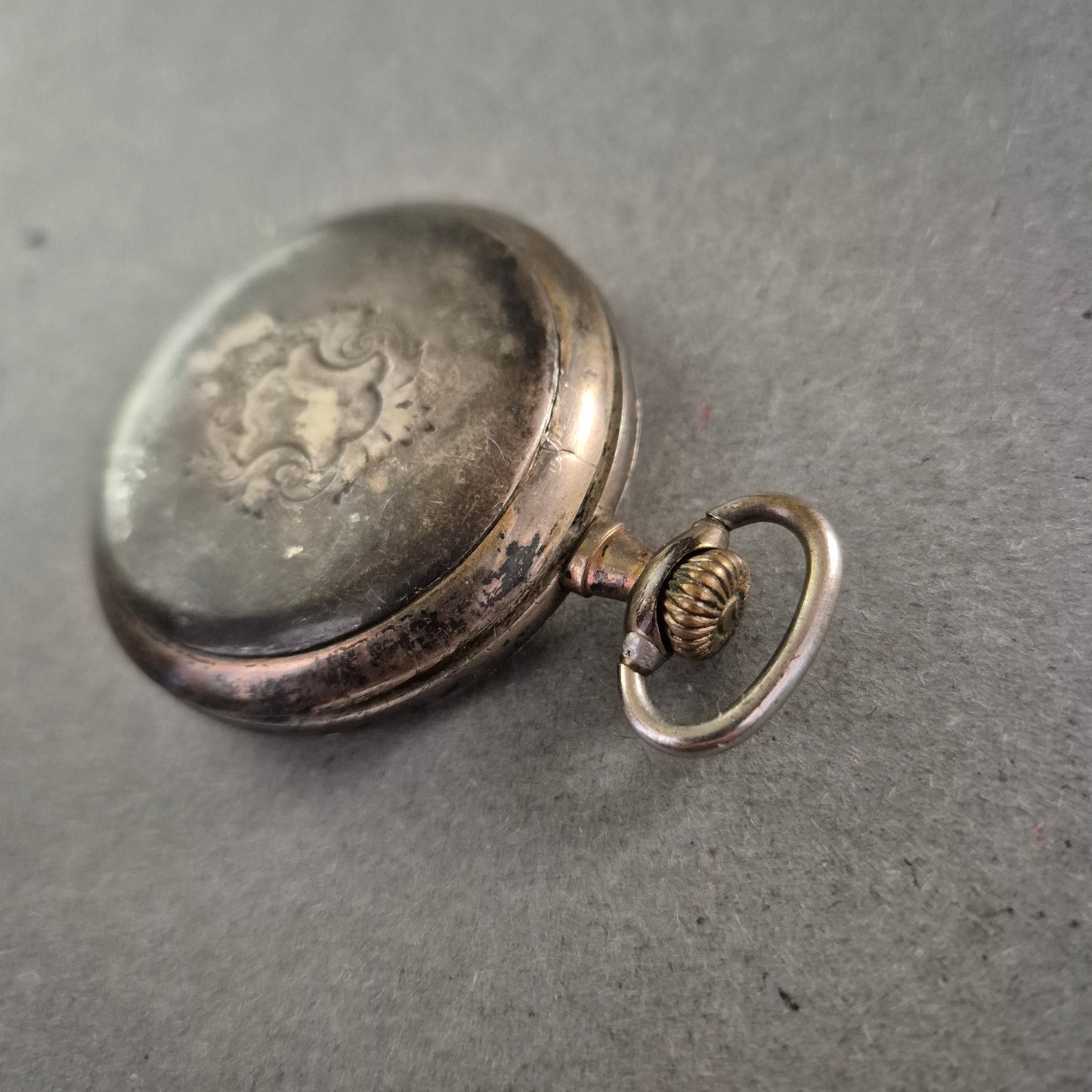 Antike Taschenuhr aus 800er Silber – Handaufzug & 15 Rubine