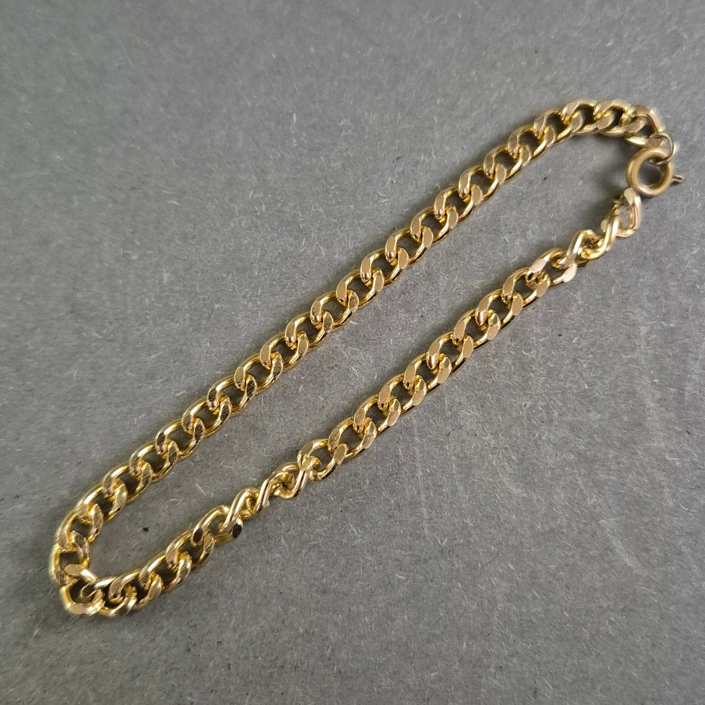 Feines Vintage-Armband aus vergoldetem Metall – Schlichte Eleganz