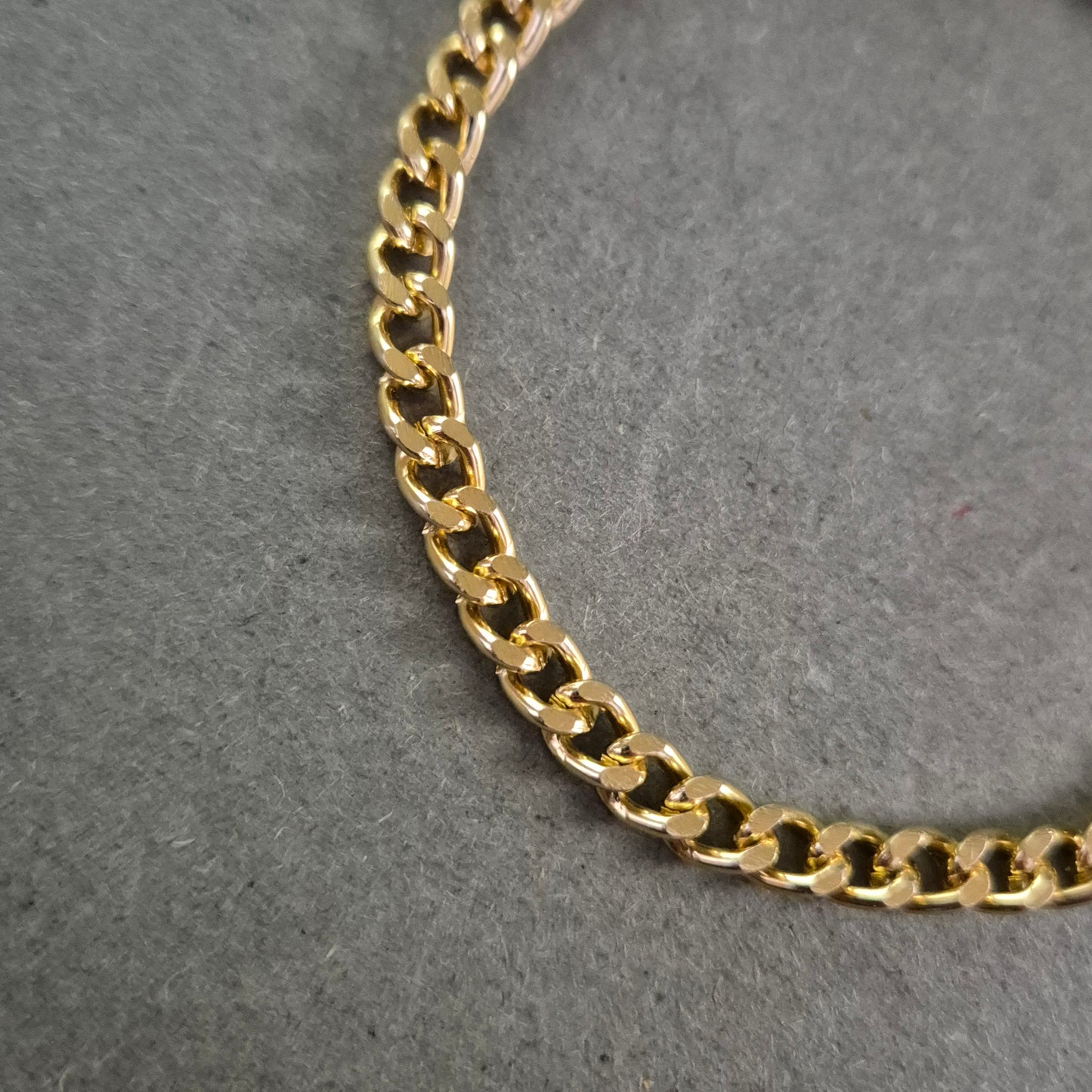 Feines Vintage-Armband aus vergoldetem Metall – Schlichte Eleganz