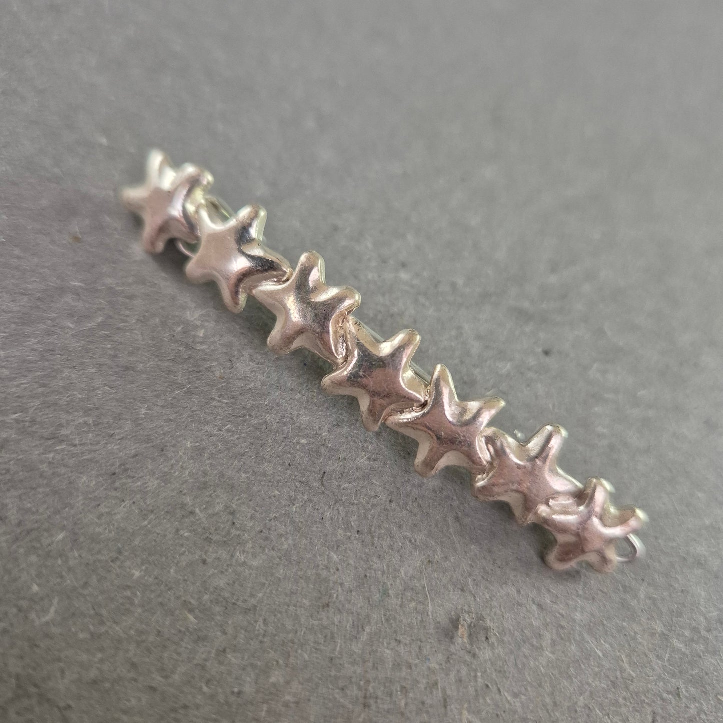 Versilberter Sternen-Anhänger – Stilvoller Akzent für Taschen oder Schmuck